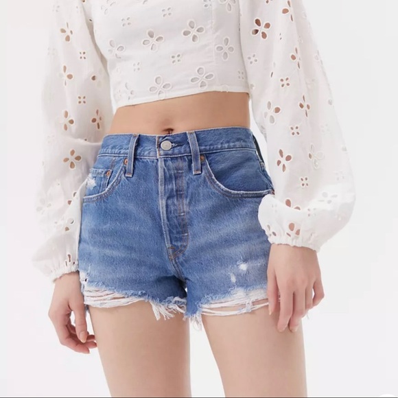 LEVI'S® 501® Original Cutoff Shorts 27 - Picture 2 of 9